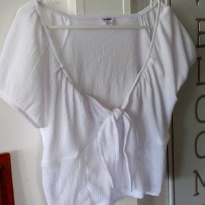 Cotton:on  Crop top white tie in front 99 percent polyester  new without tag